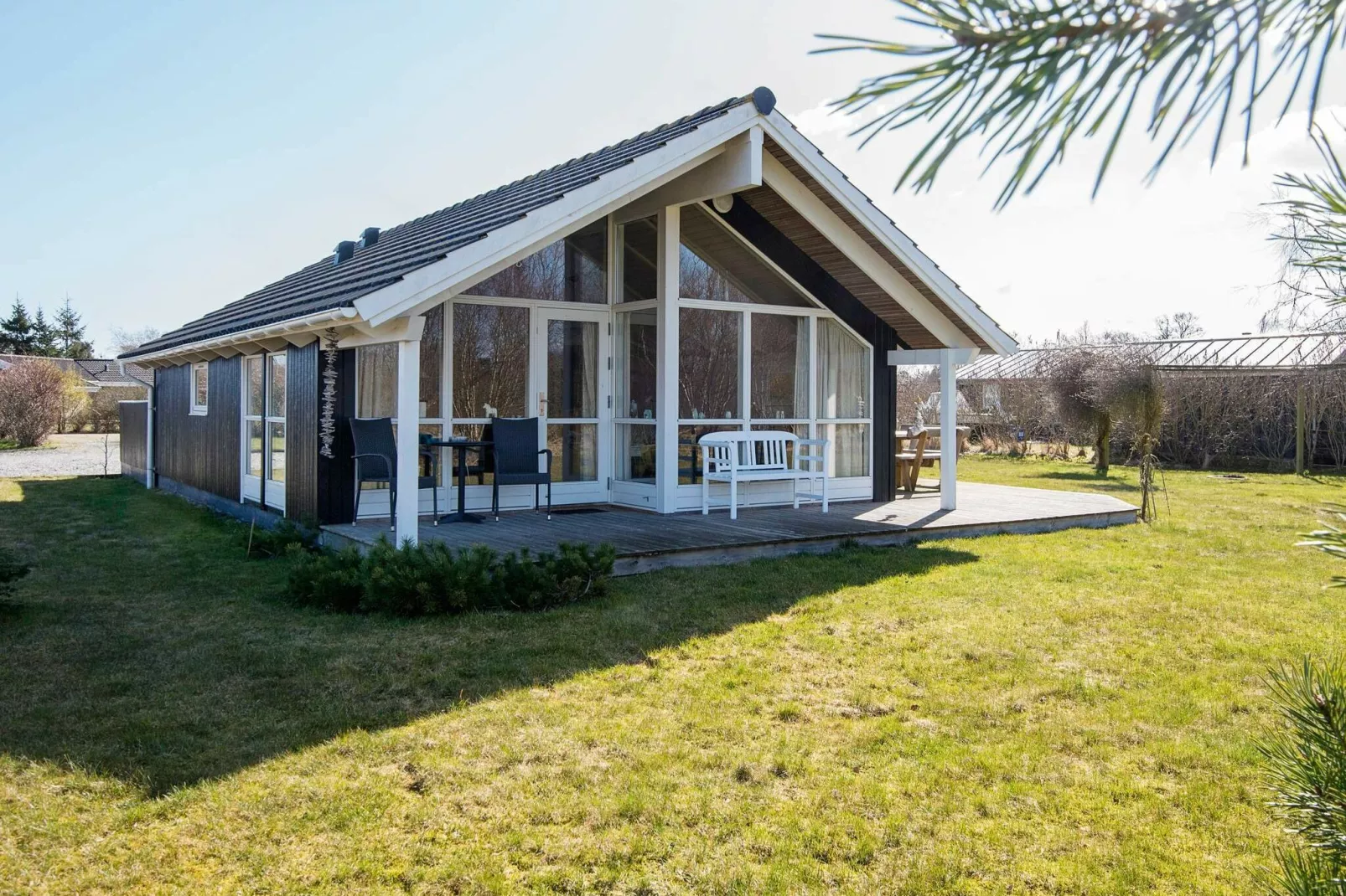 Comfortable Cottage with Large Grounds - By Traum Ferienwohnungen-Outdoor