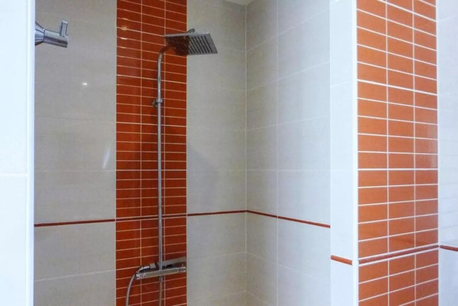 Ferienhaus in Gabian-Bathroom