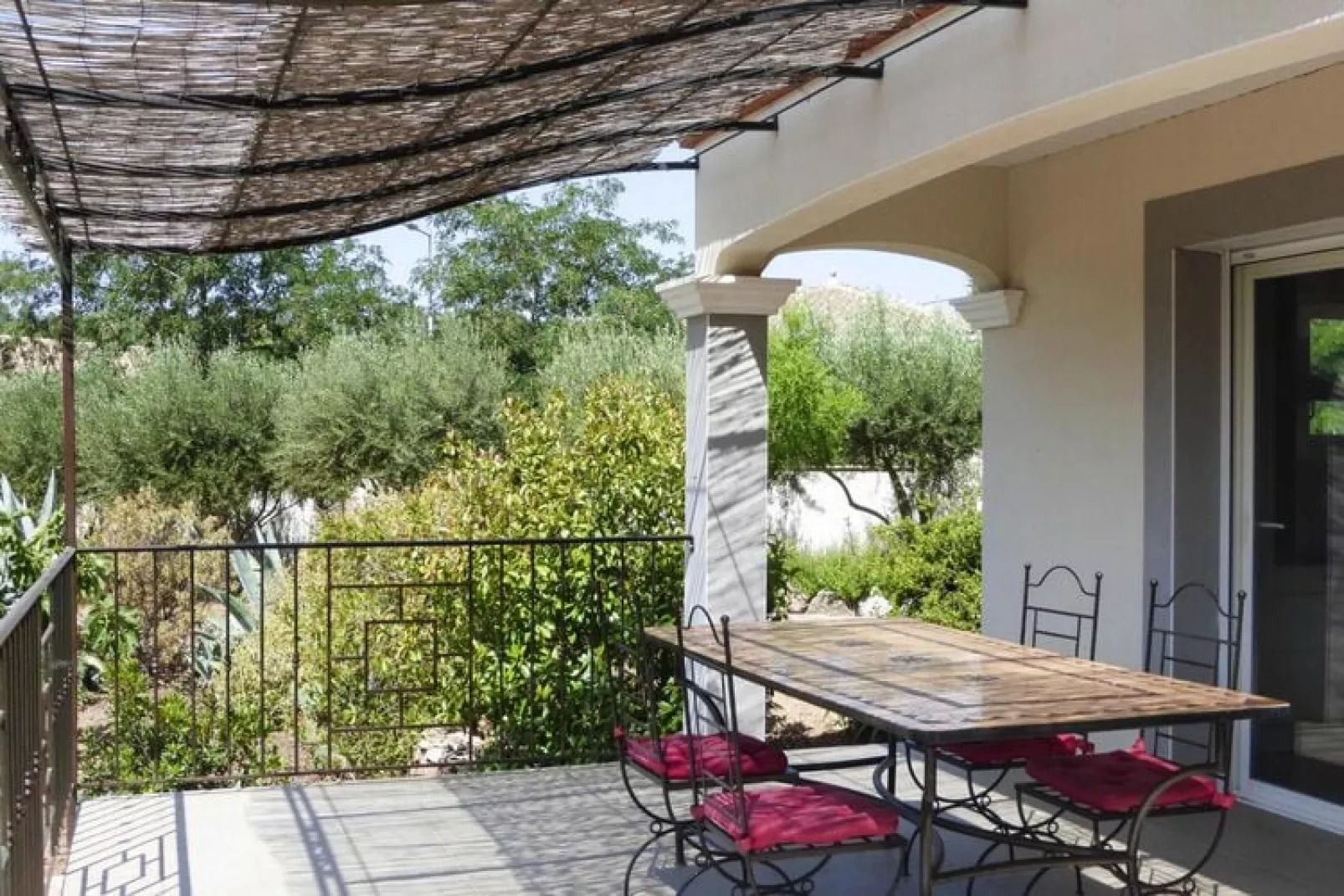 Ferienhaus in Gabian-Terrace balcony
