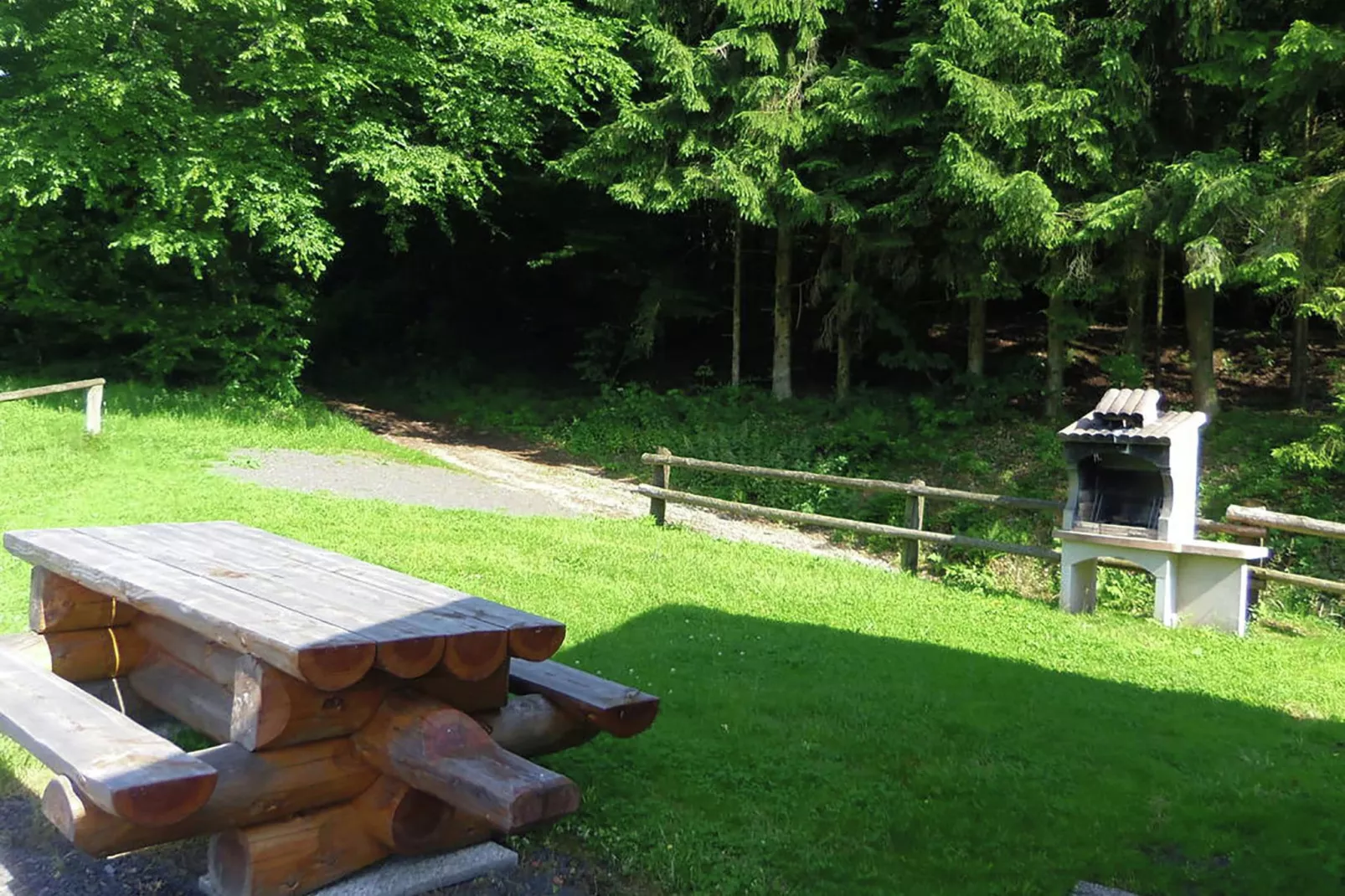 Mon Repos-Gardens summer