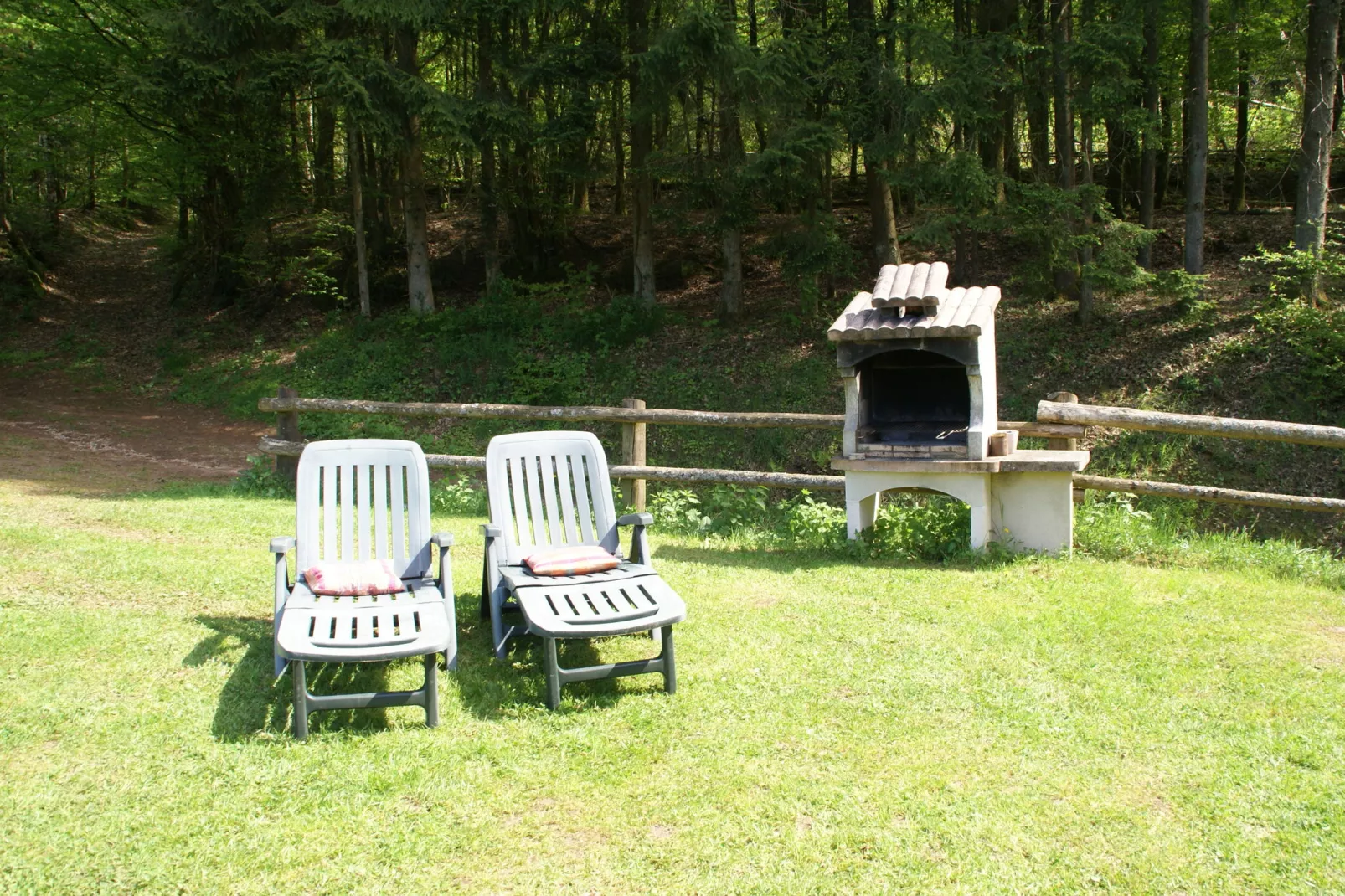 Mon Repos-Gardens summer