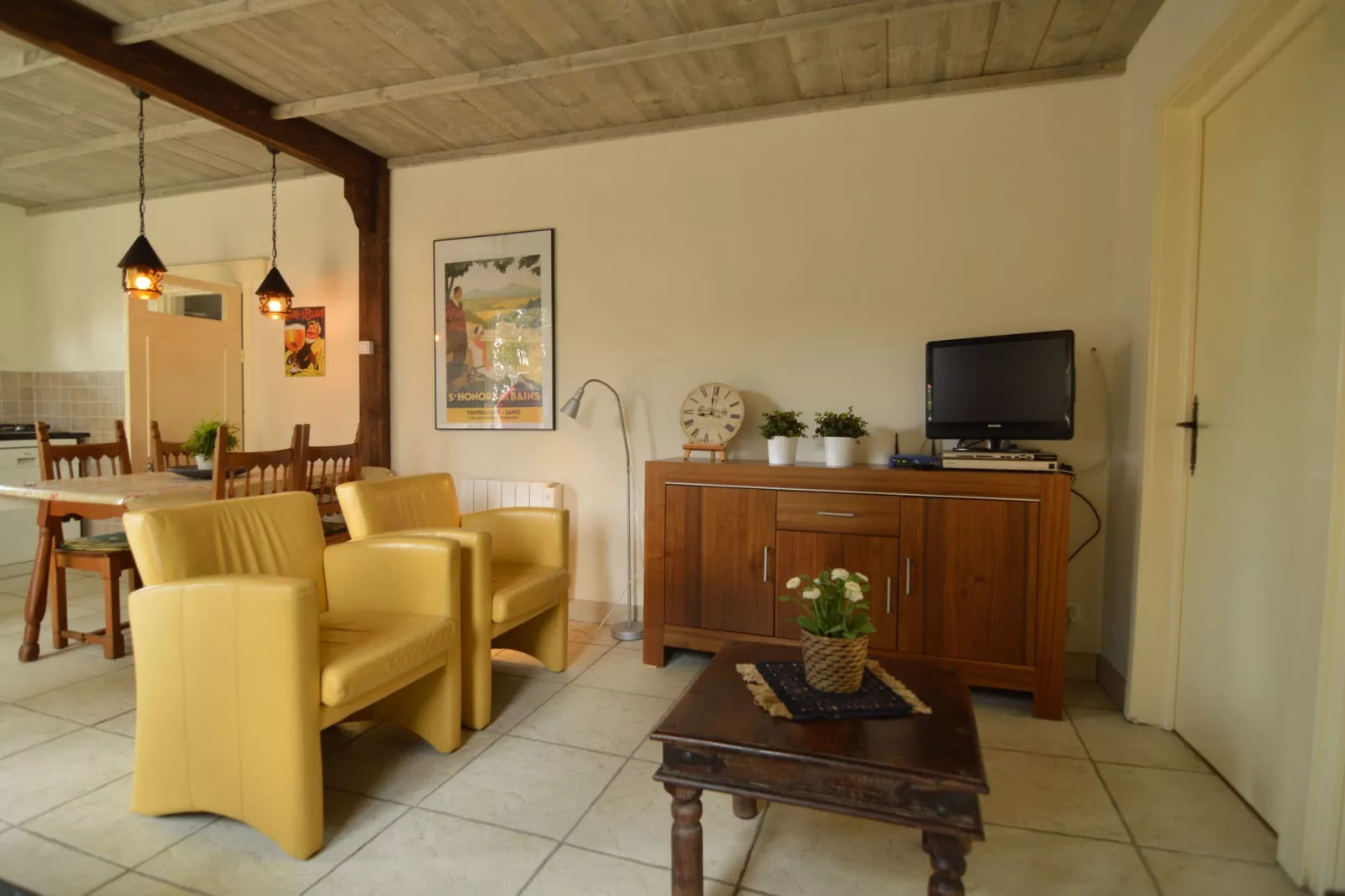 Maison Annelore-Salon