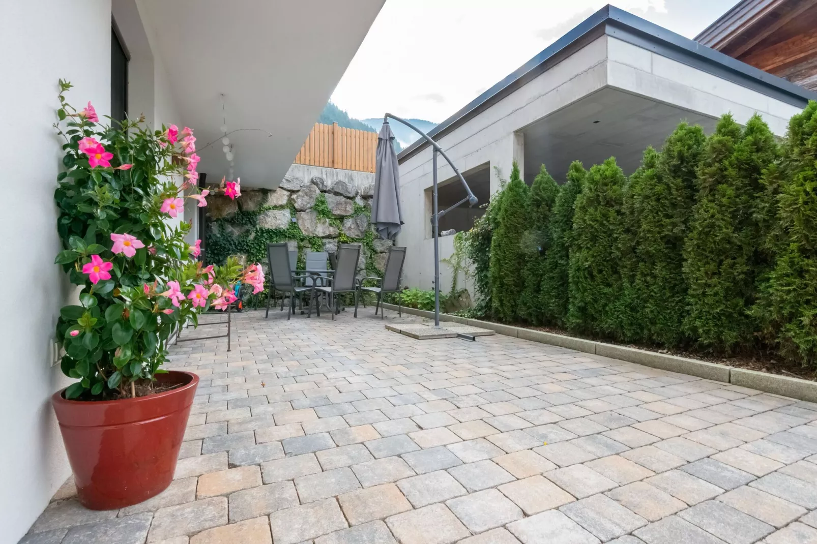 Haus Dengg-Terrace balcony