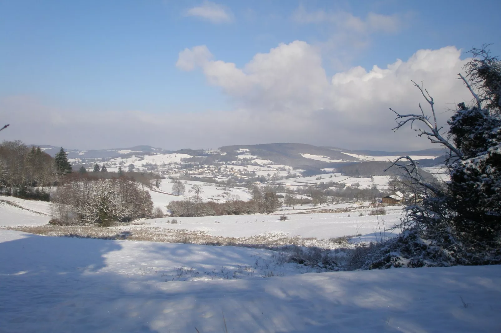 Laiterie du manoir de Thard-View winter