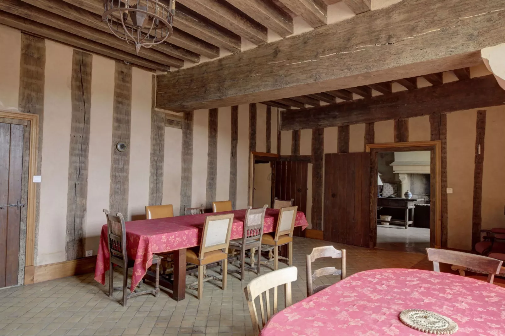 Le Vieux Château-Dining room