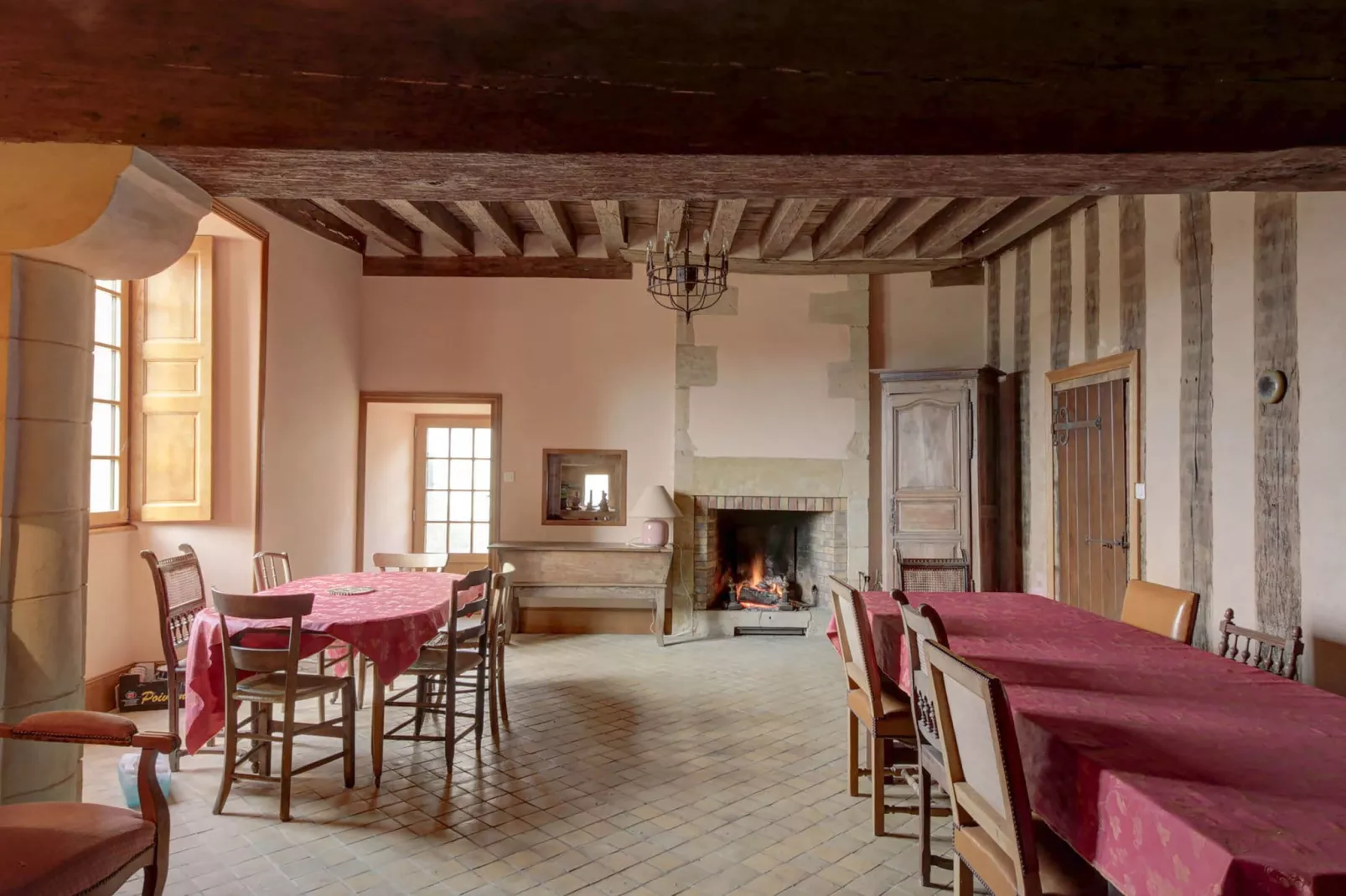 Le Vieux Château-Dining room