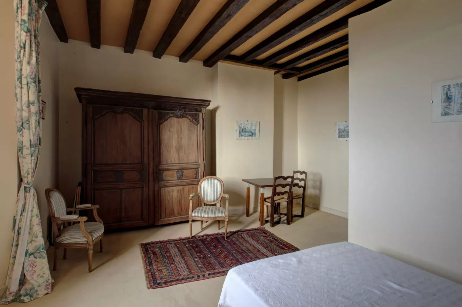 Le Vieux Château-Bedroom
