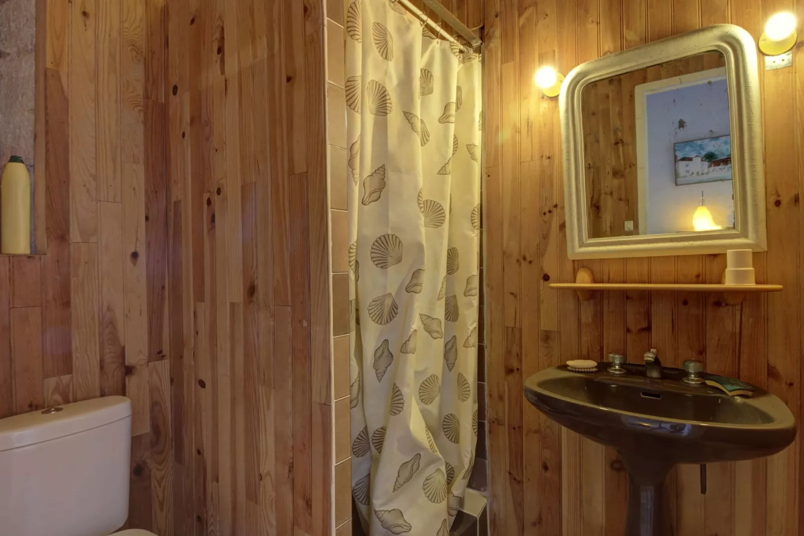 Le Vieux Château-Bathroom