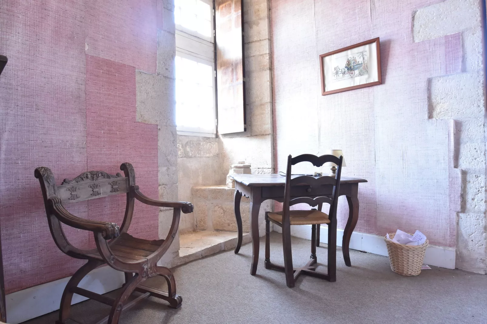 Le Vieux Château-Atmosphere