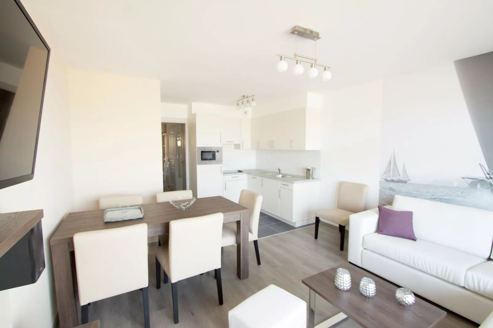 Etoile de Mer 2-Living room