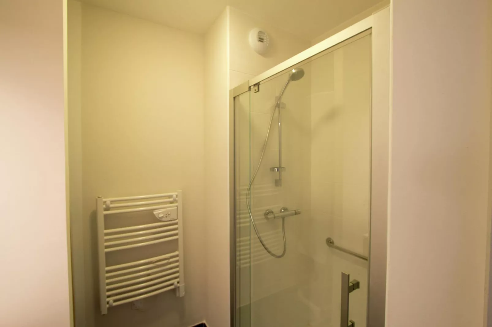 Etoile de Mer 2-Bathroom