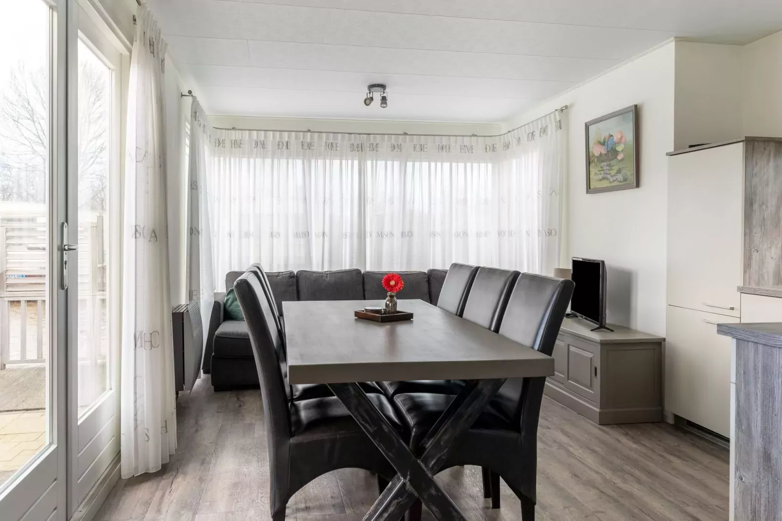 Luxe Chalet 54 Bantega met sloep 6 pax-Esszimmer