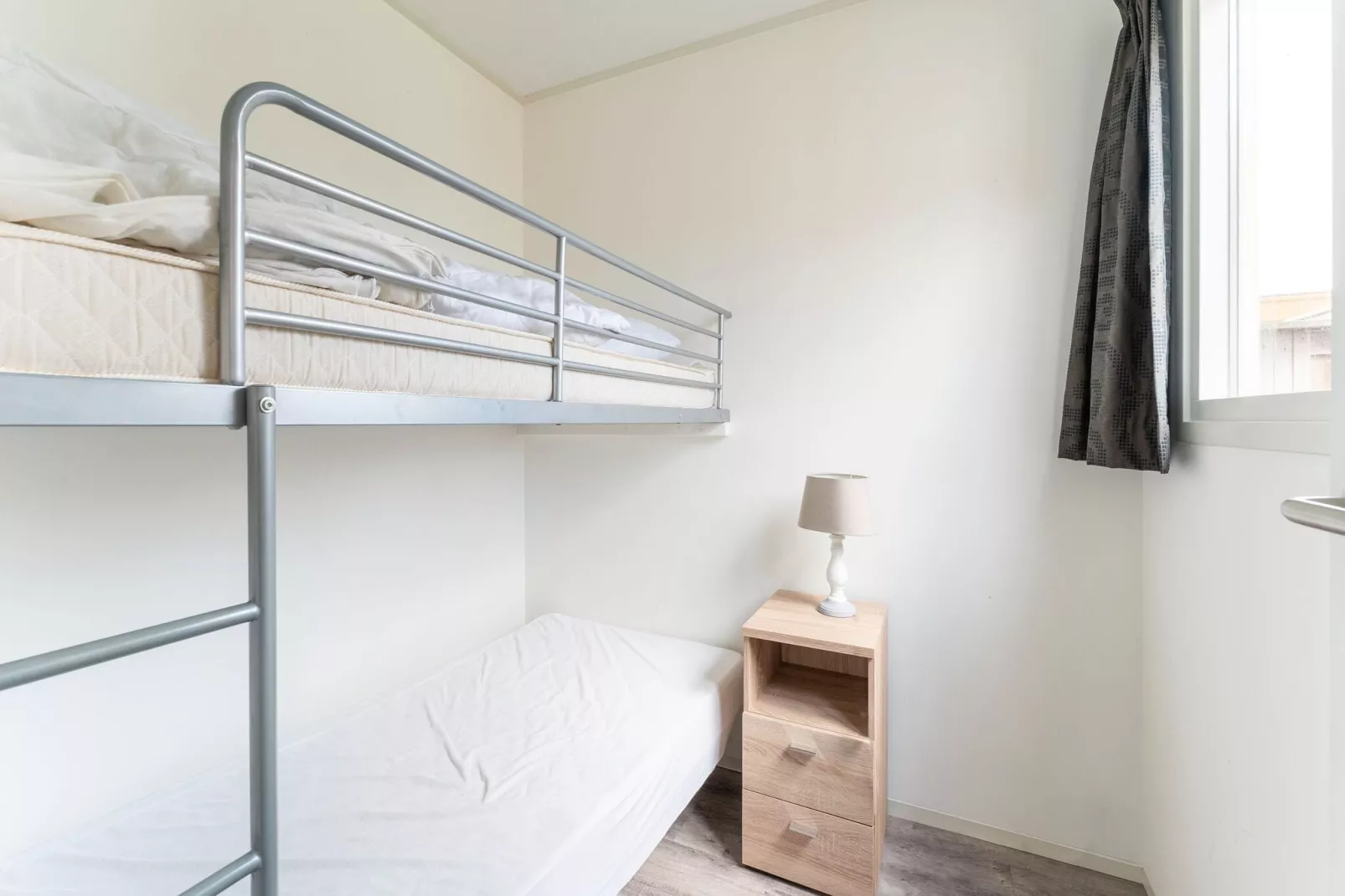 Luxe Chalet 54 Bantega met sloep 6 pax-Schlafzimmer