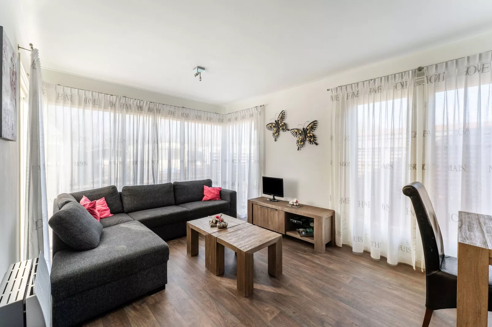 Luxe chalet 55 aan het water in Bantega met sloep 8 pax-Salon
