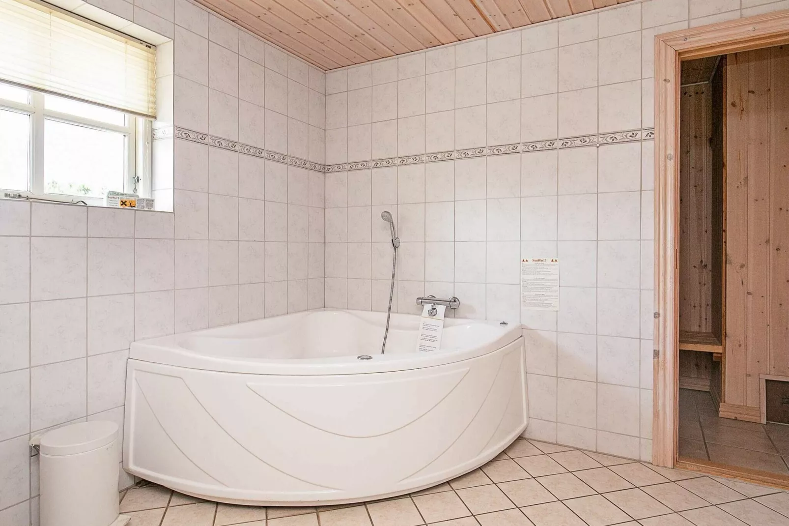12 person holiday home in Hals-By Traum