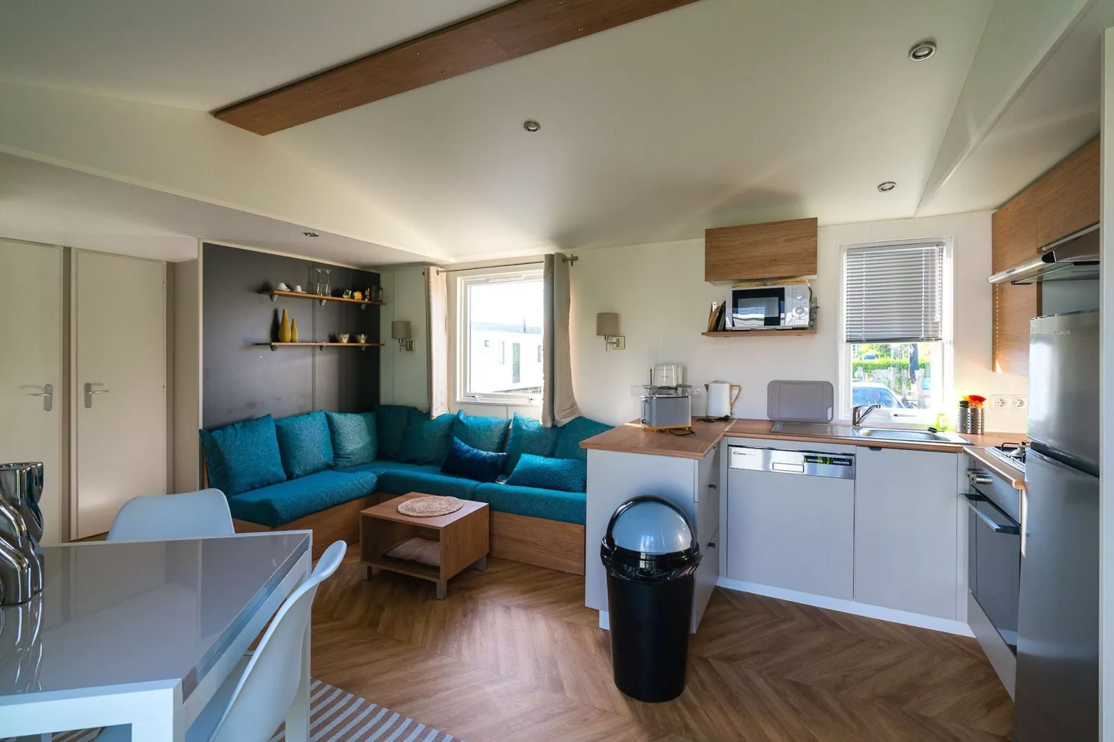 Ocean Dreams Oostkapelle Zeeland M55-Living room