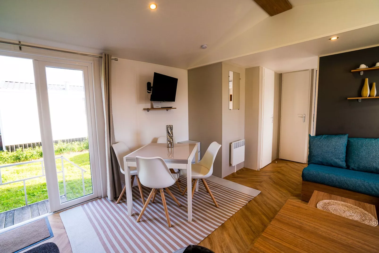 Ocean Dreams Oostkapelle Zeeland M55-Living room