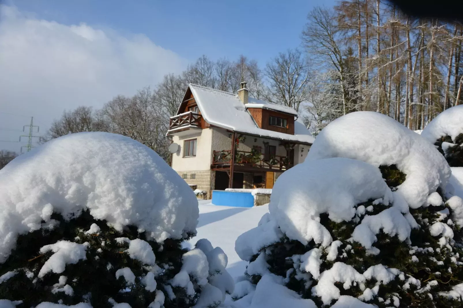 Mirka-Exterior winter