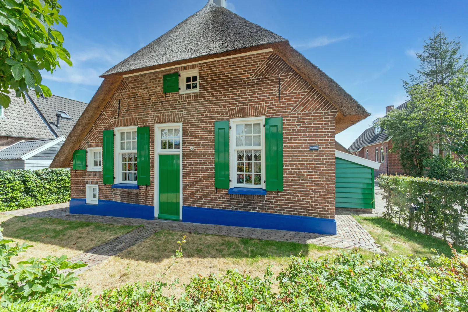 Woonboerderij in Staphorst voor 6 personen-Exterior summer