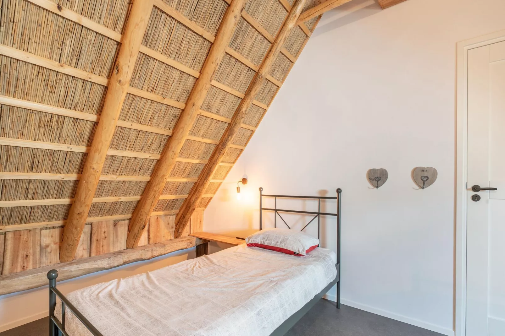 Woonboerderij in Staphorst voor 6 personen-Bedroom