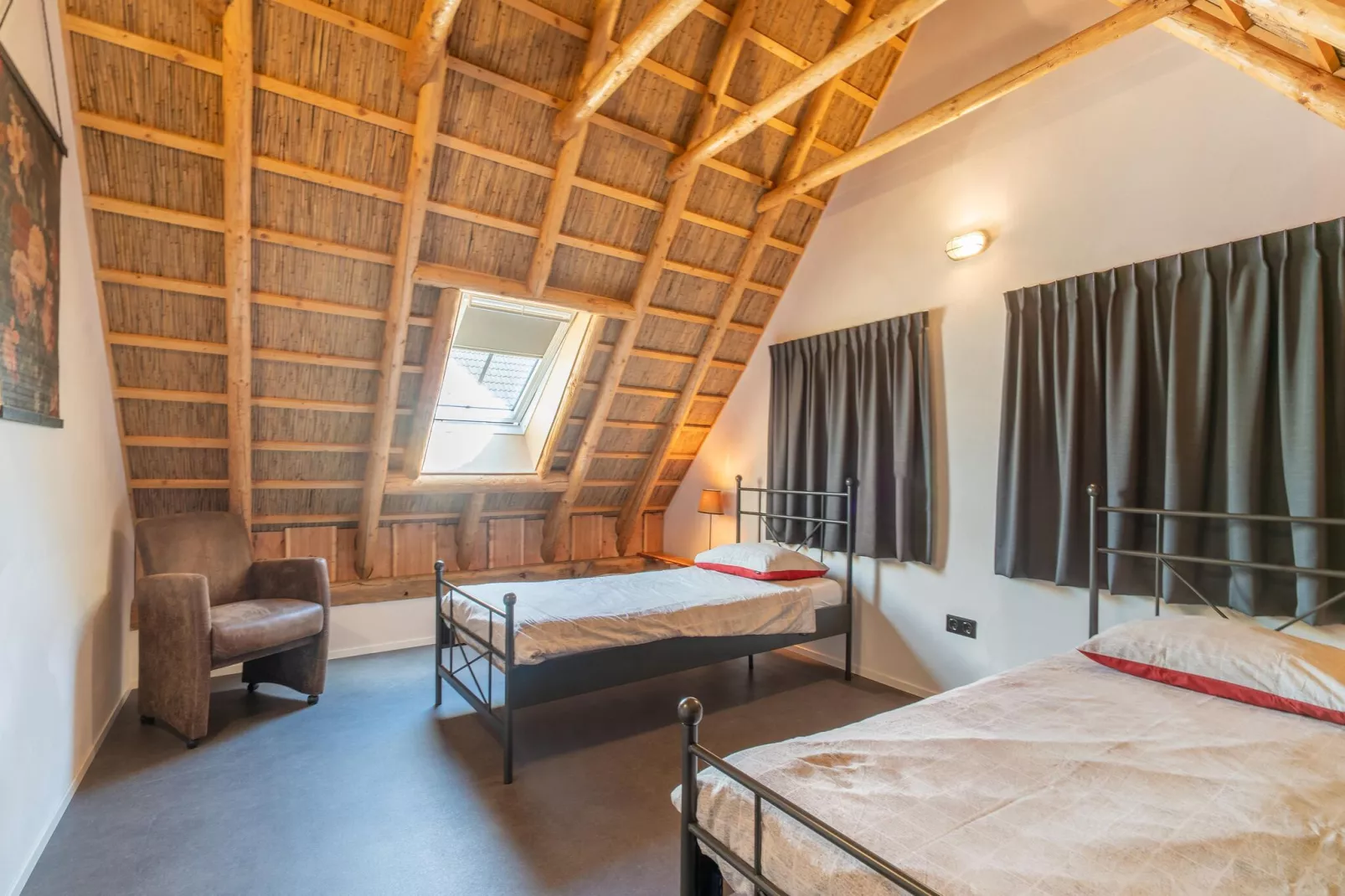 Woonboerderij in Staphorst voor 6 personen-Bedroom