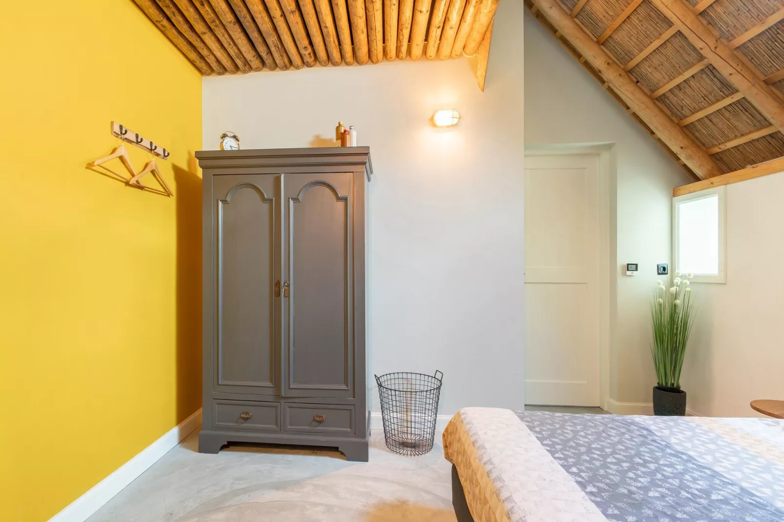 Woonboerderij in Staphorst voor 6 personen-Bedroom