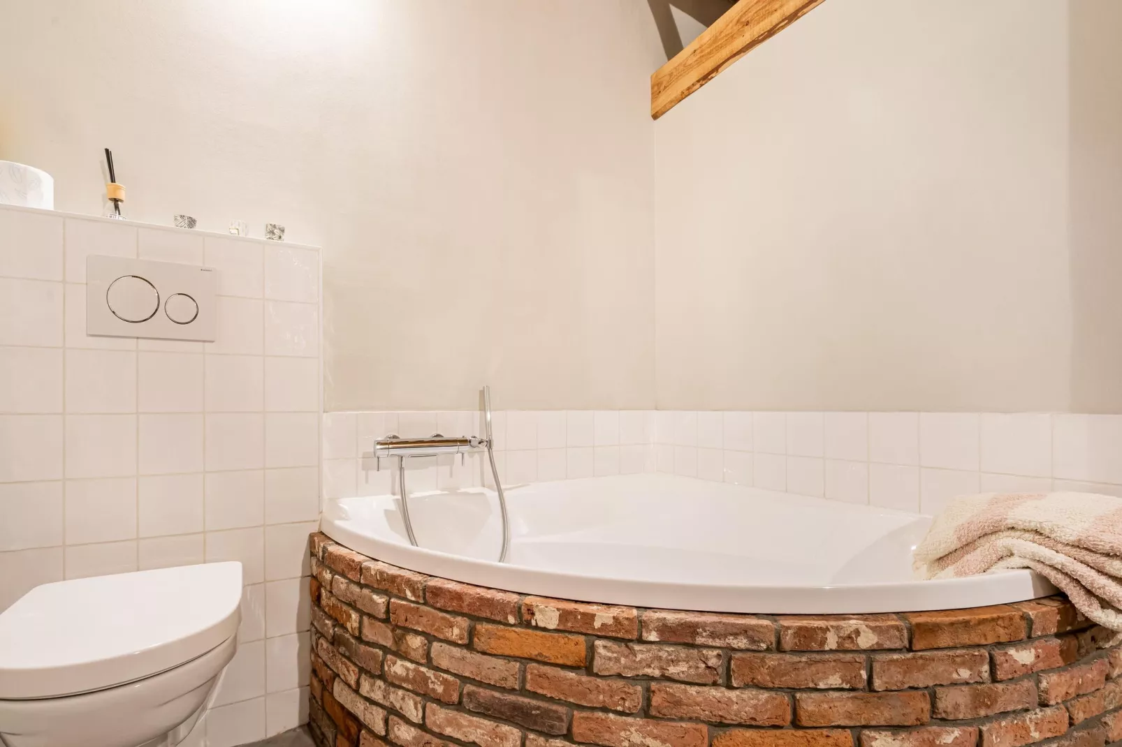 Woonboerderij in Staphorst voor 6 personen-Bathroom
