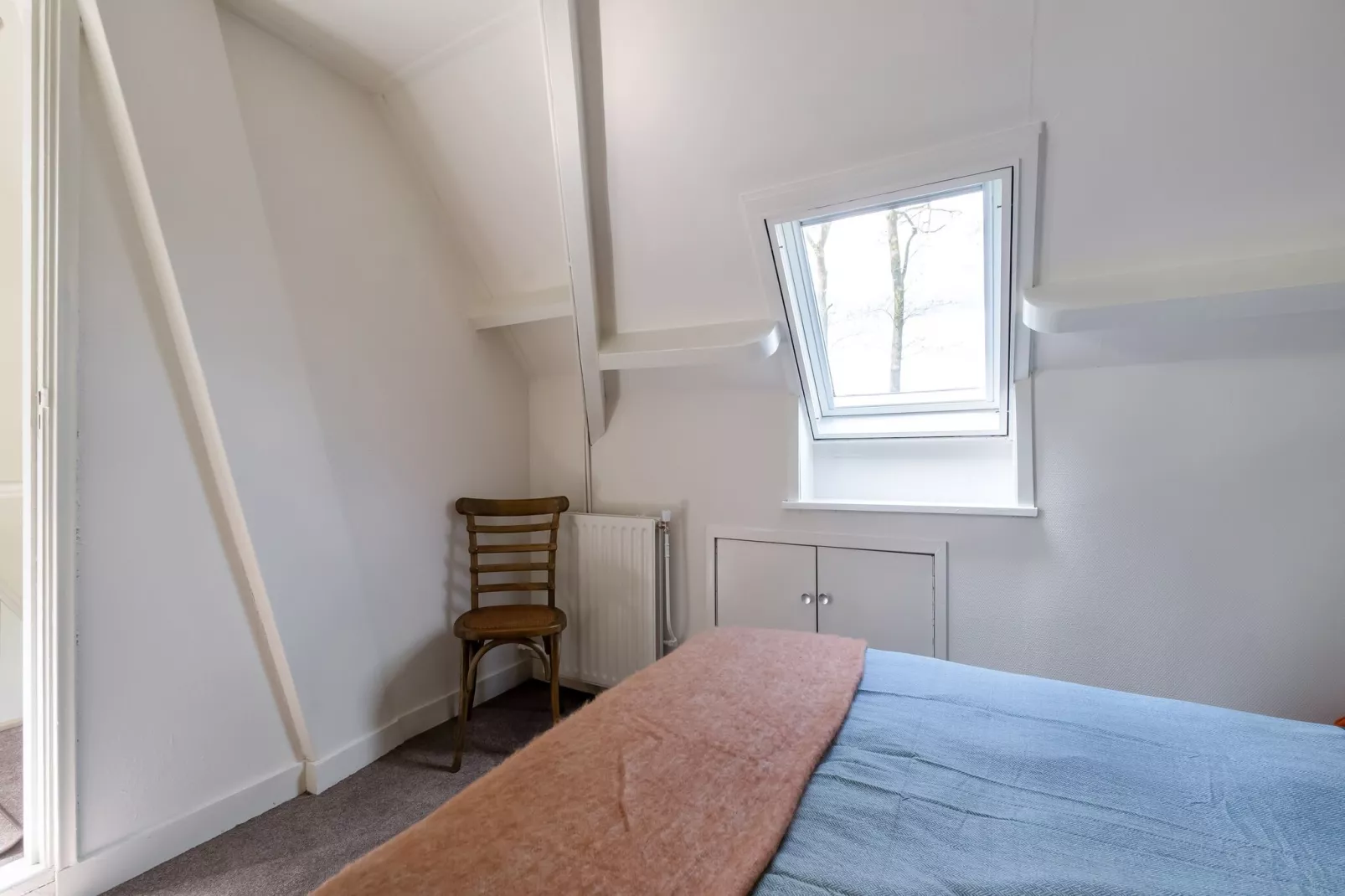 Boerderij uit 1866 in Friesland-Bedroom