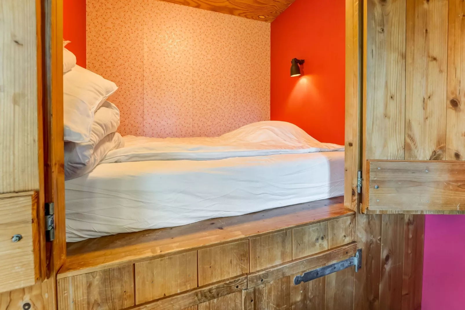 Vakantiehuisje 2 Vuur Groene Camping Lage Zwaluwe-Schlafzimmer