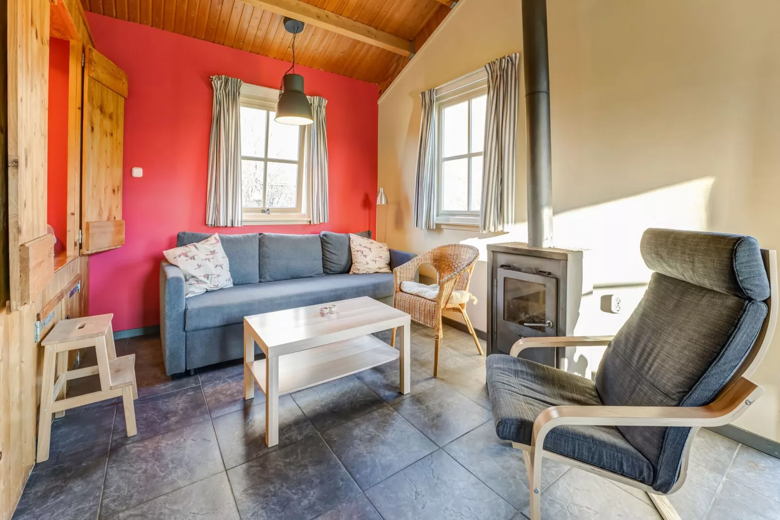 Vakantiehuisje 2 Vuur Groene Camping Lage Zwaluwe-Wohnzimmer