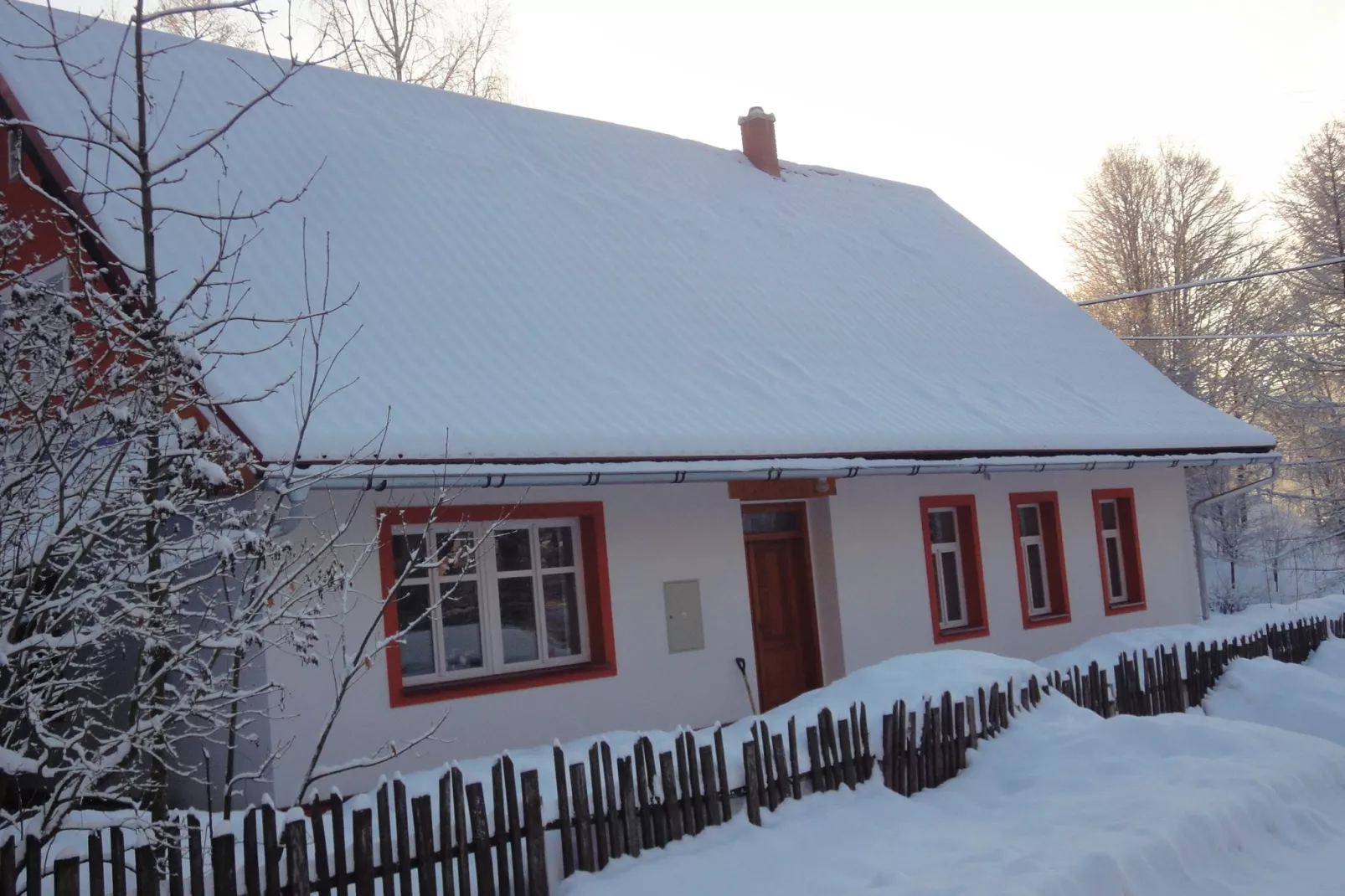 Huis Javornik-Exterior winter