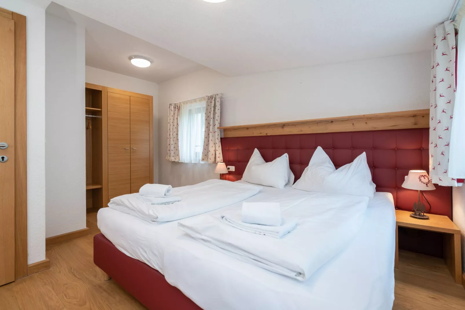 Luxery Salzkammergut Chalet A-Bedroom