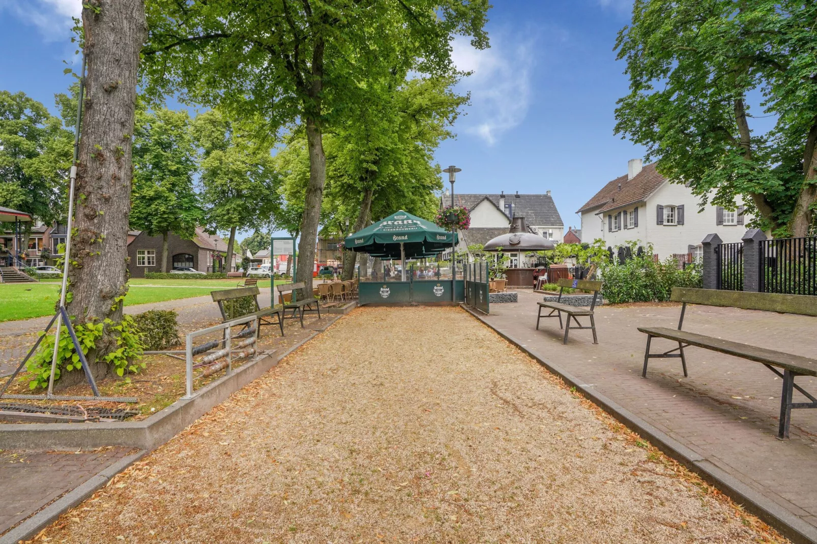 In de Witte Dame - 32-Areas summer 1km