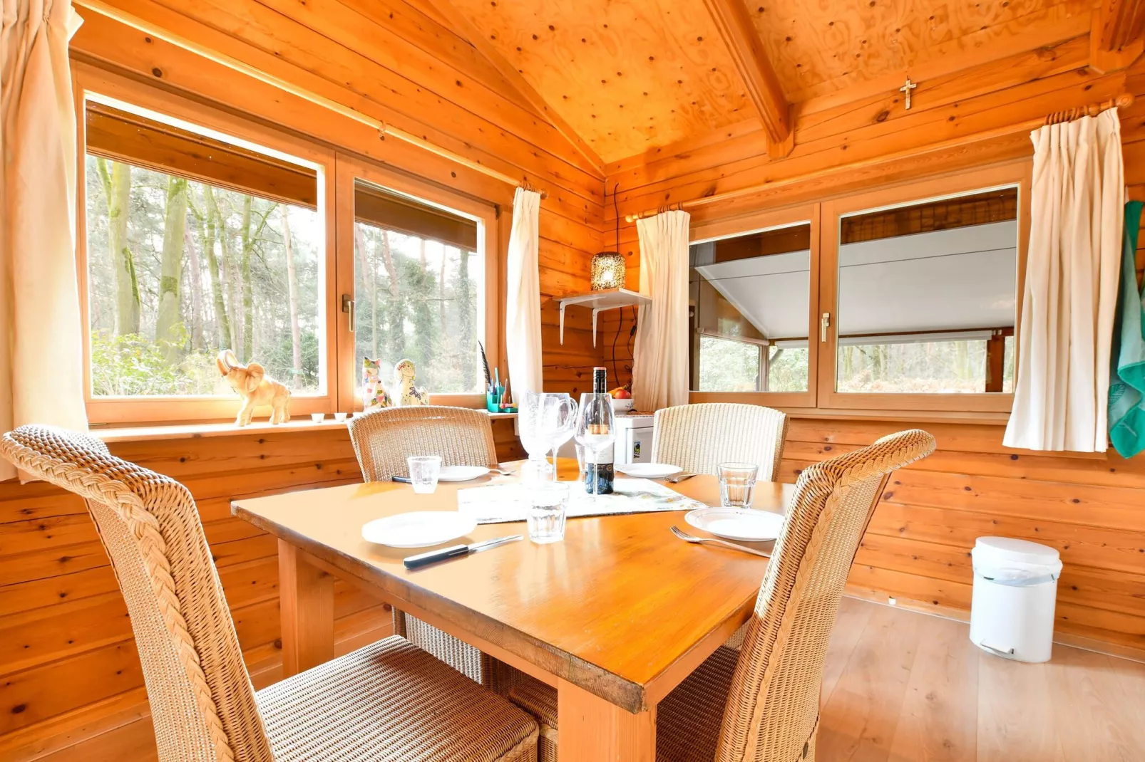 Stille WIlle Nr B126-Esszimmer