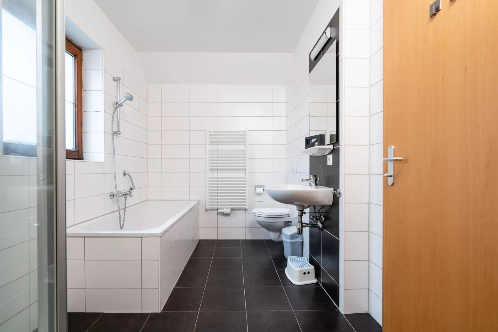 Luxery Salzkammergut Chalet B-Bathroom
