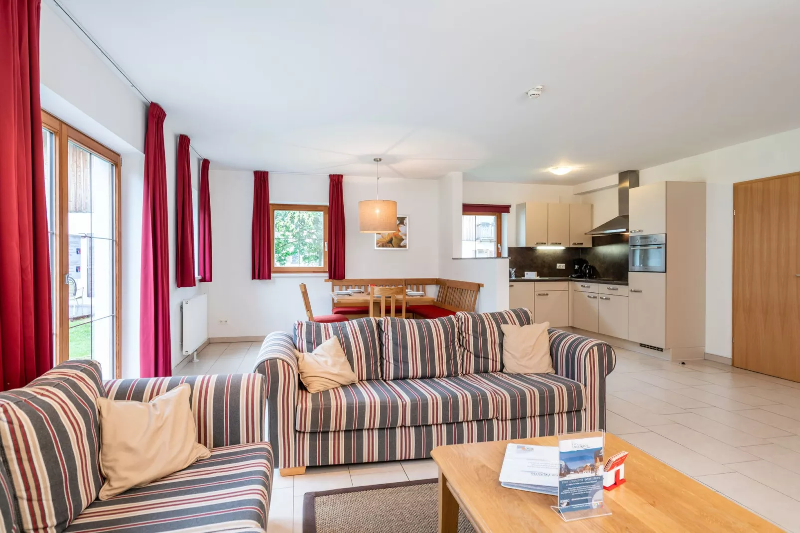 Luxery Salzkammergut Chalet C-Living room
