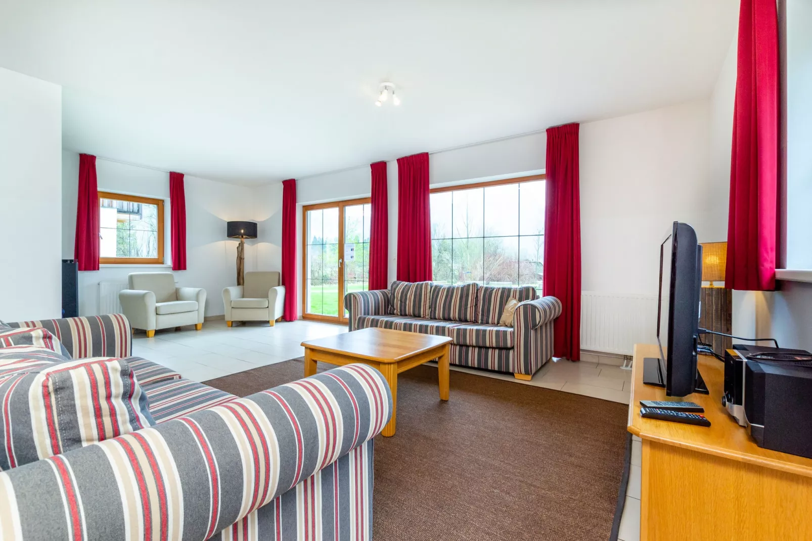 Luxery Salzkammergut Chalet D-Wohnzimmer