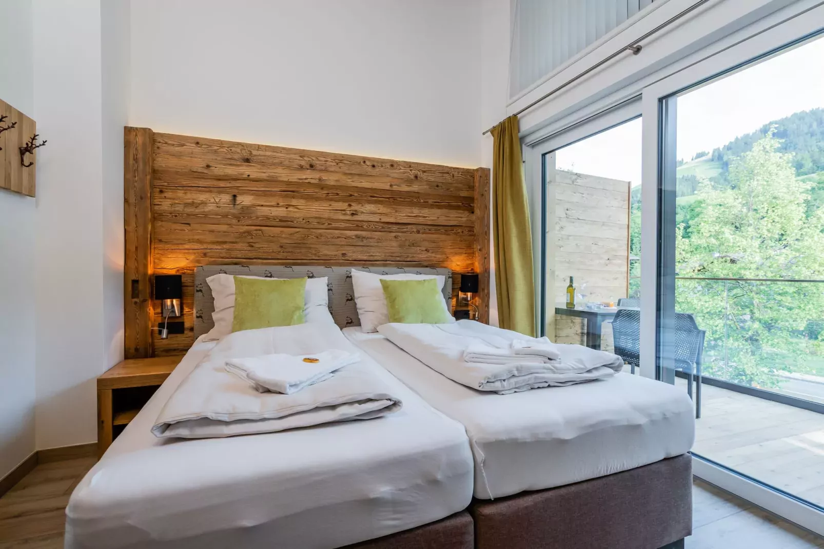 Tauernlodge Mühlbach 6A-Bedroom