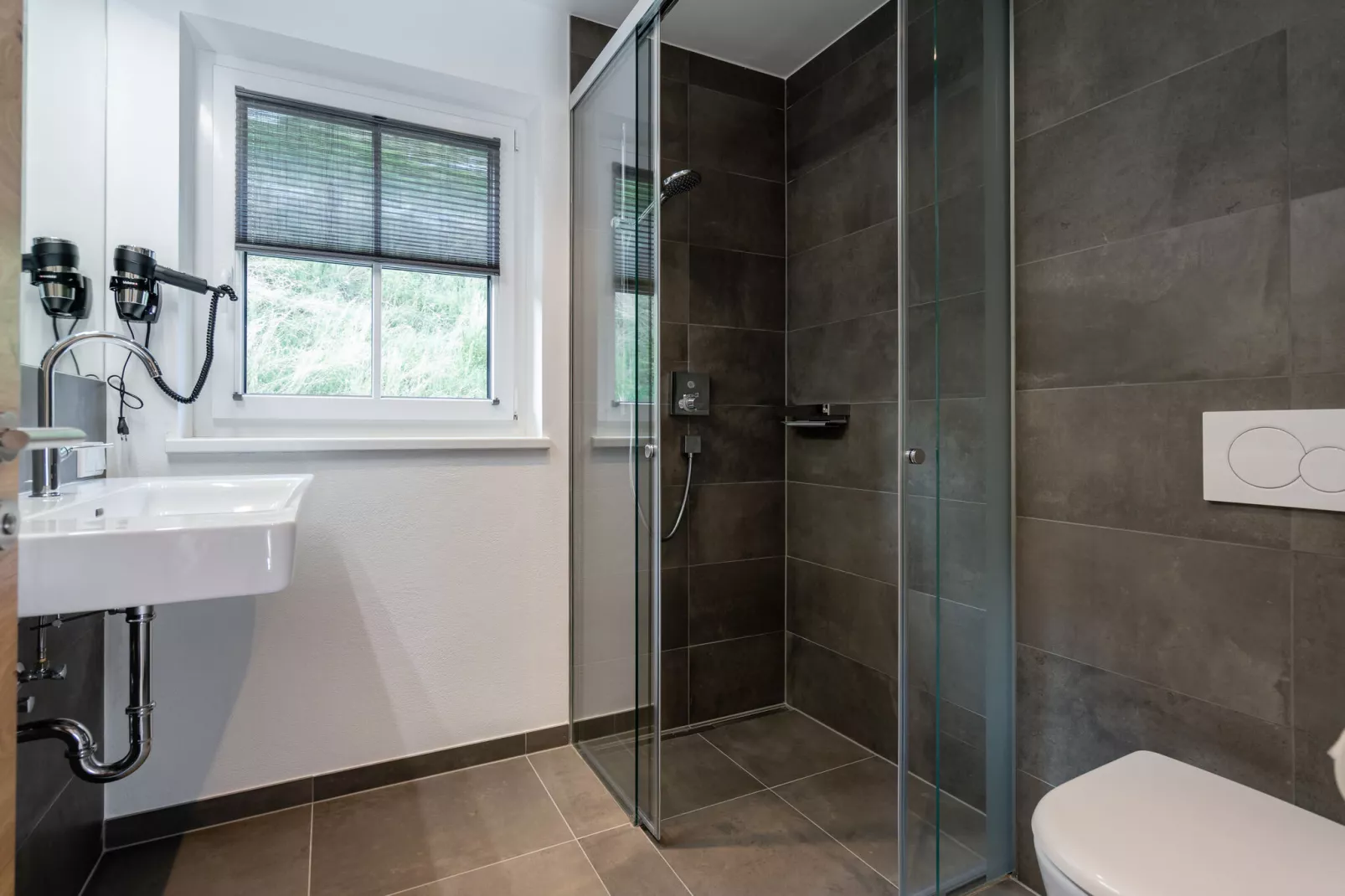 Tauernlodge Mühlbach 6A-Bathroom