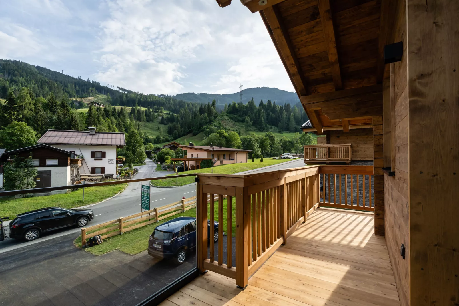 Tauernlodge Mühlbach 6A-View summer