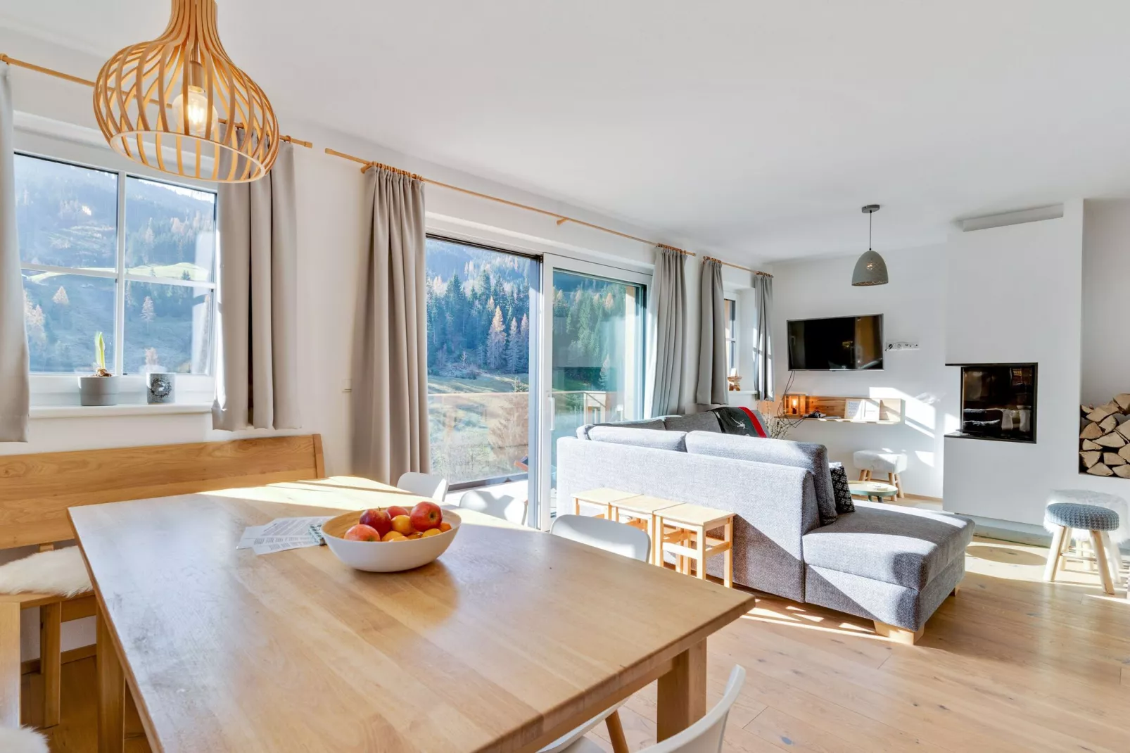 Tauernlodge Mühlbach 2B-Living room