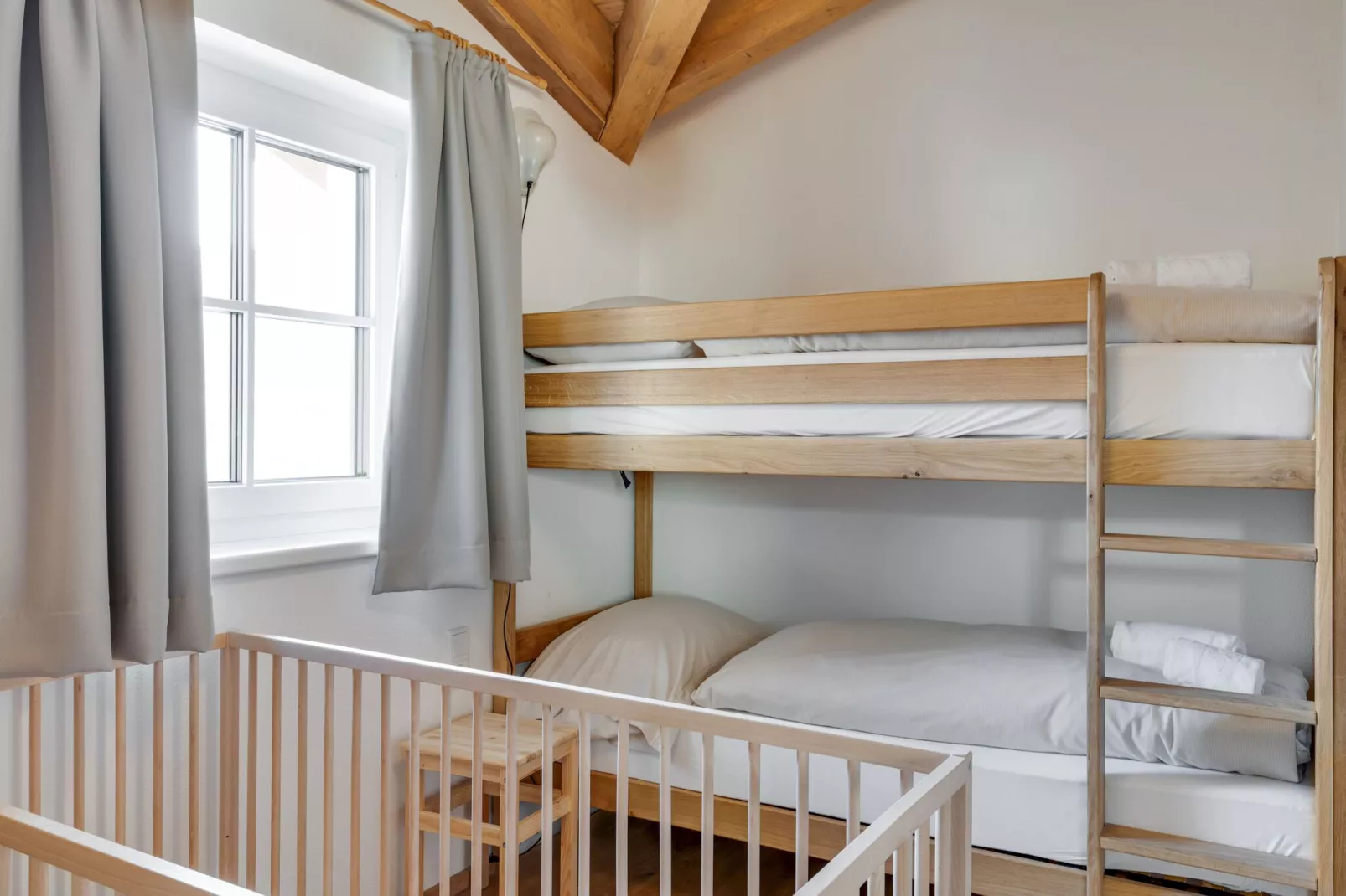 Tauernlodge Mühlbach 2B-Bedroom