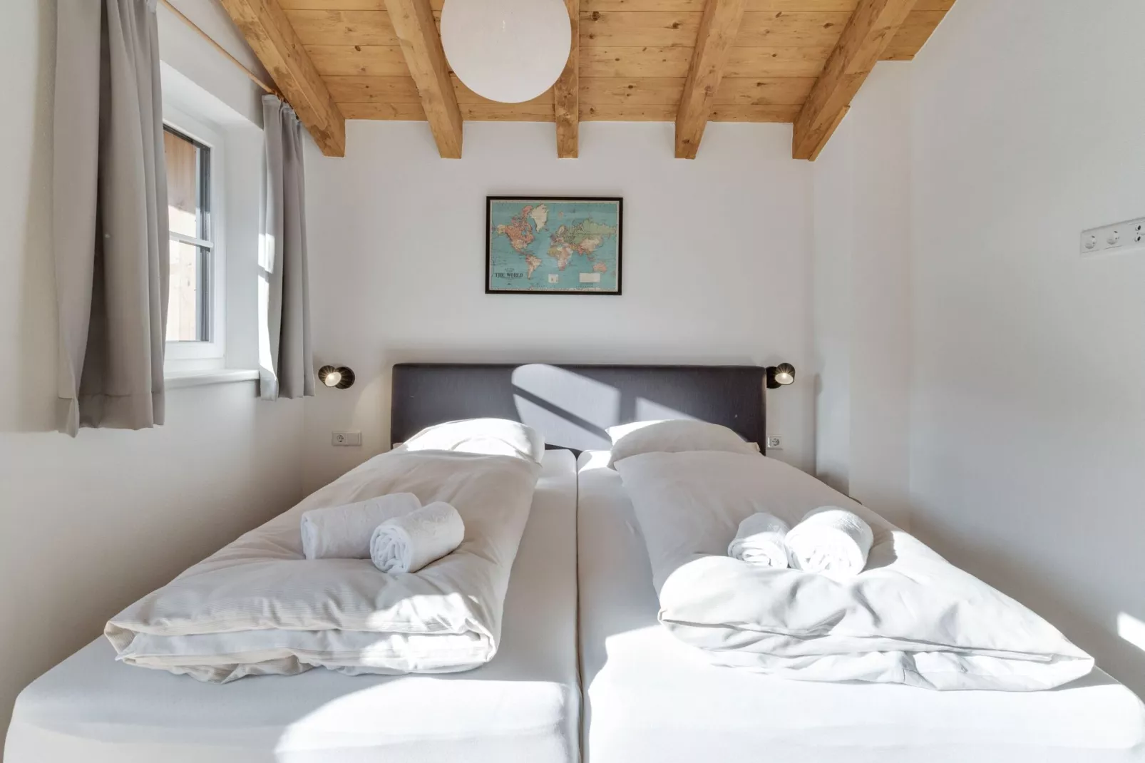 Tauernlodge Mühlbach 2B-Bedroom