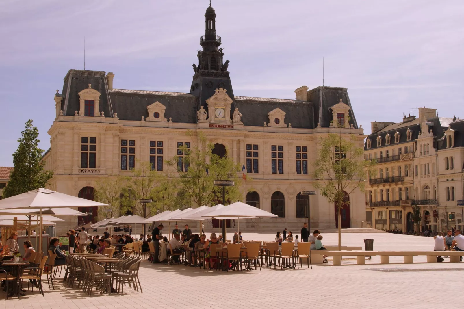 Bourg Est 2-Areas summer 20km