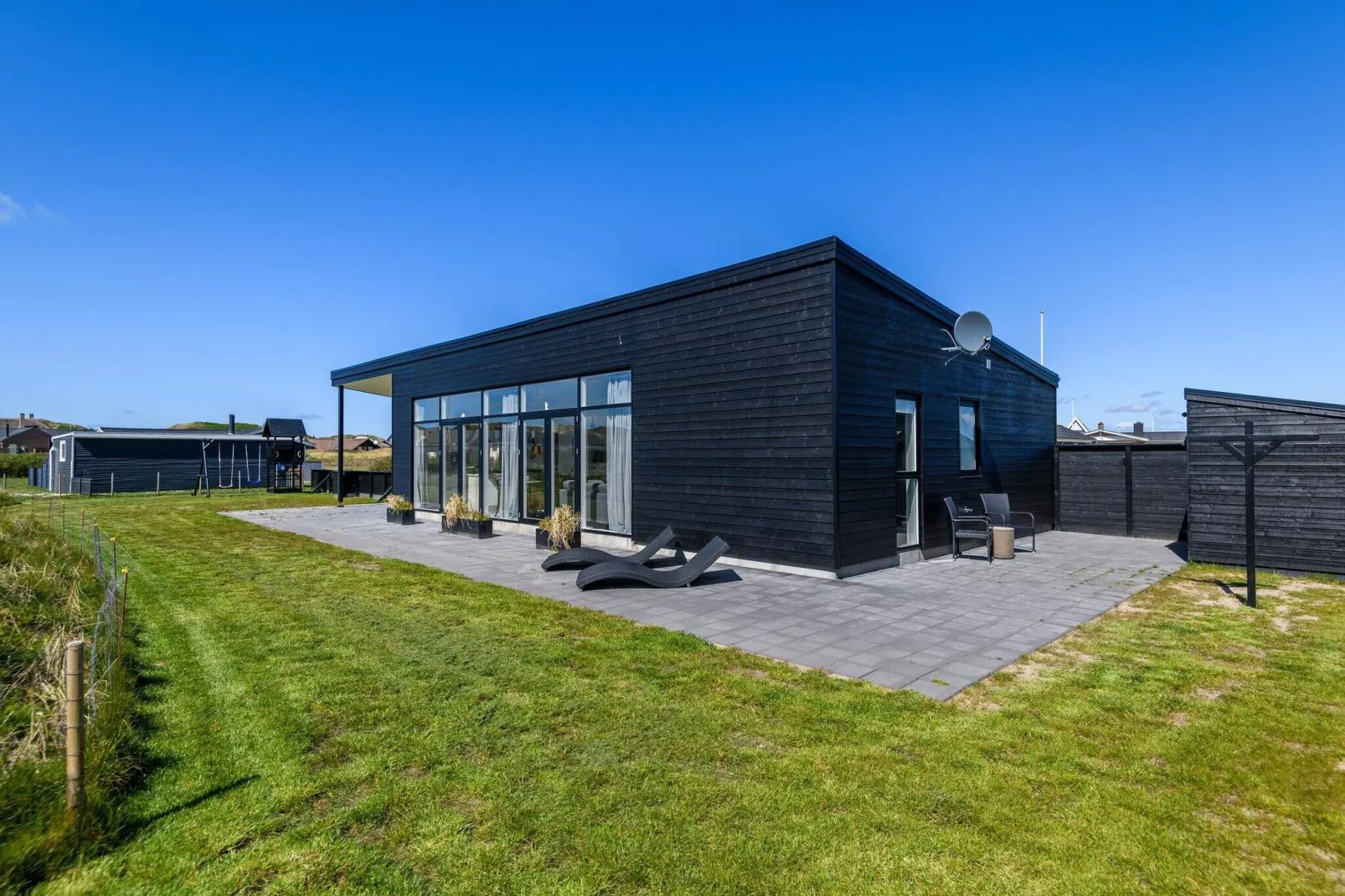 8 person holiday home in Ringkøbing-Outdoor