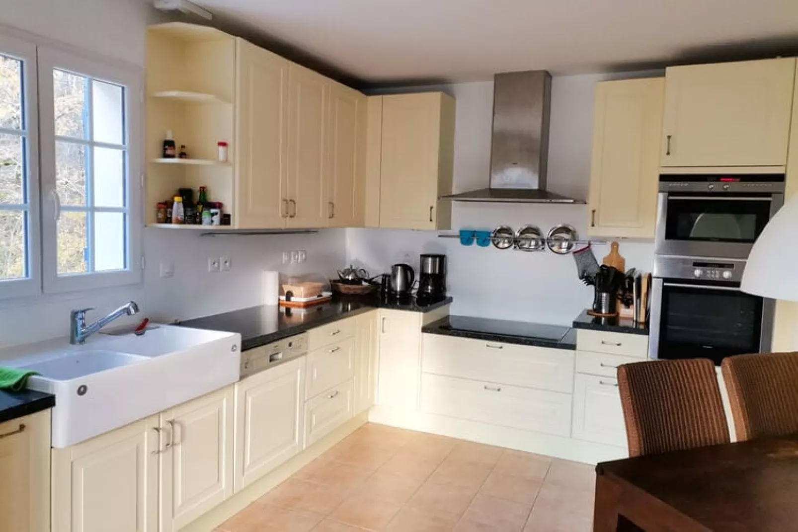 Bourg Est 3-Kitchen