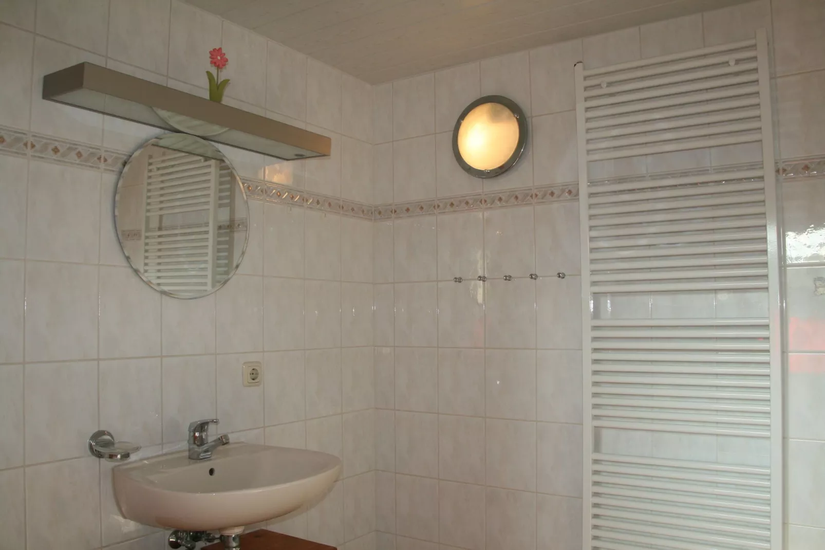 Ferienzimmer im Landhaus bei Kühlungsborn-Bathroom