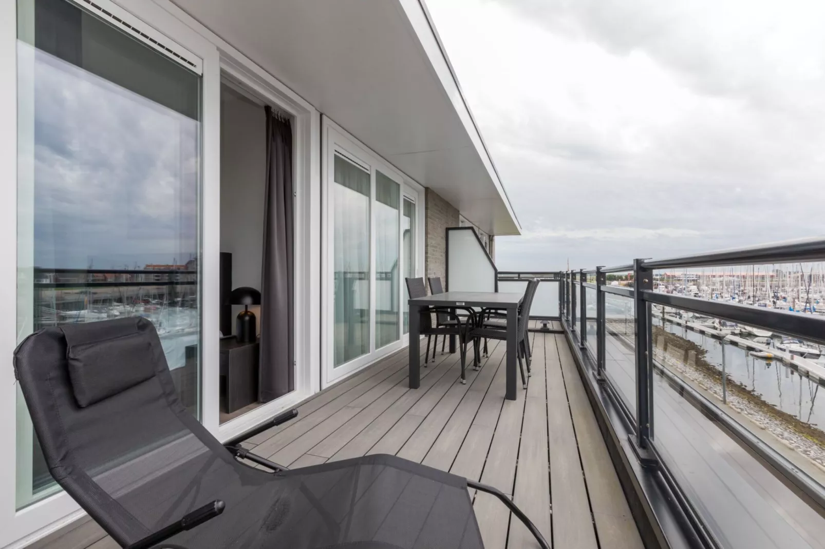 Havenweg 8-22-Terrace balcony