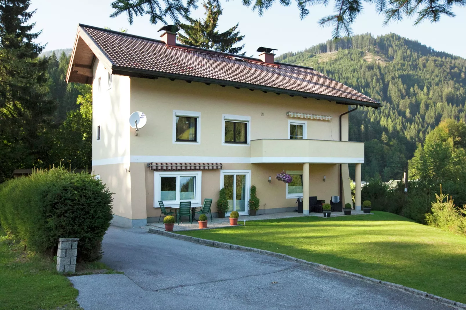 Neubach-Extérieur été