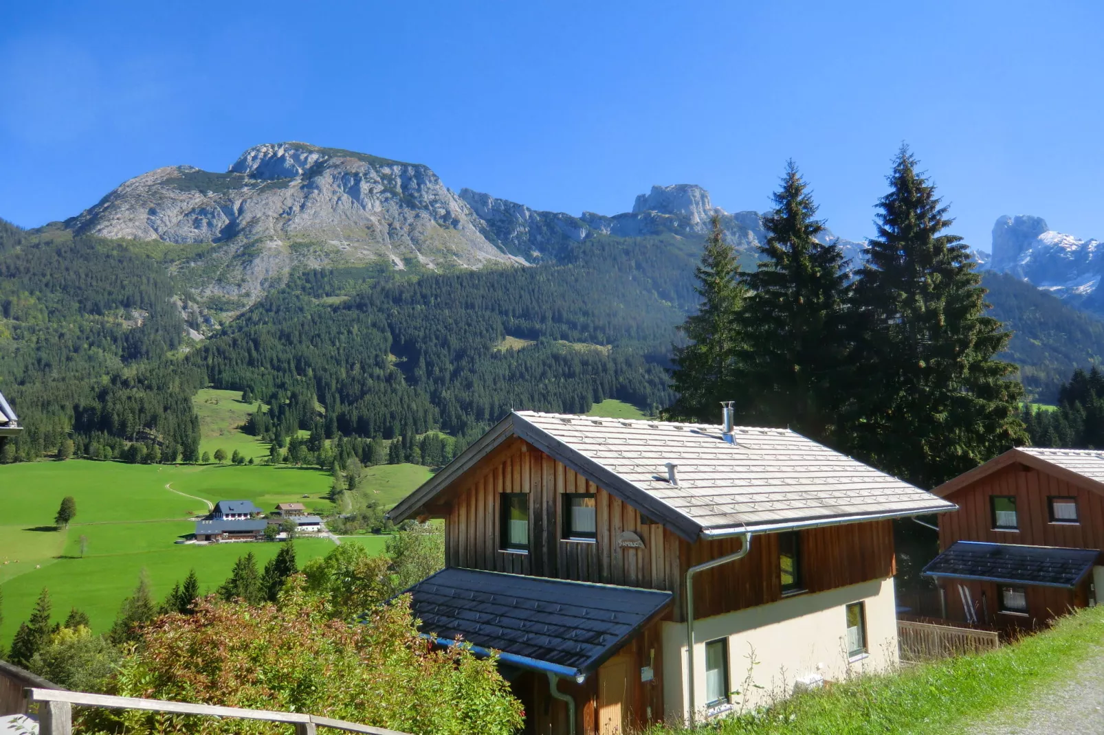 Alpendorf Dachstein West 1-Exterior summer